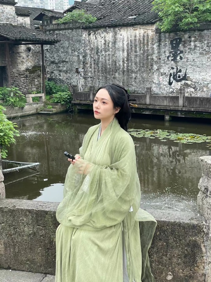 国产凌凌漆